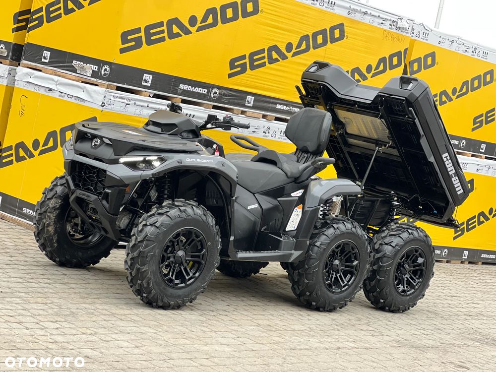 Can-Am Outlander - 1