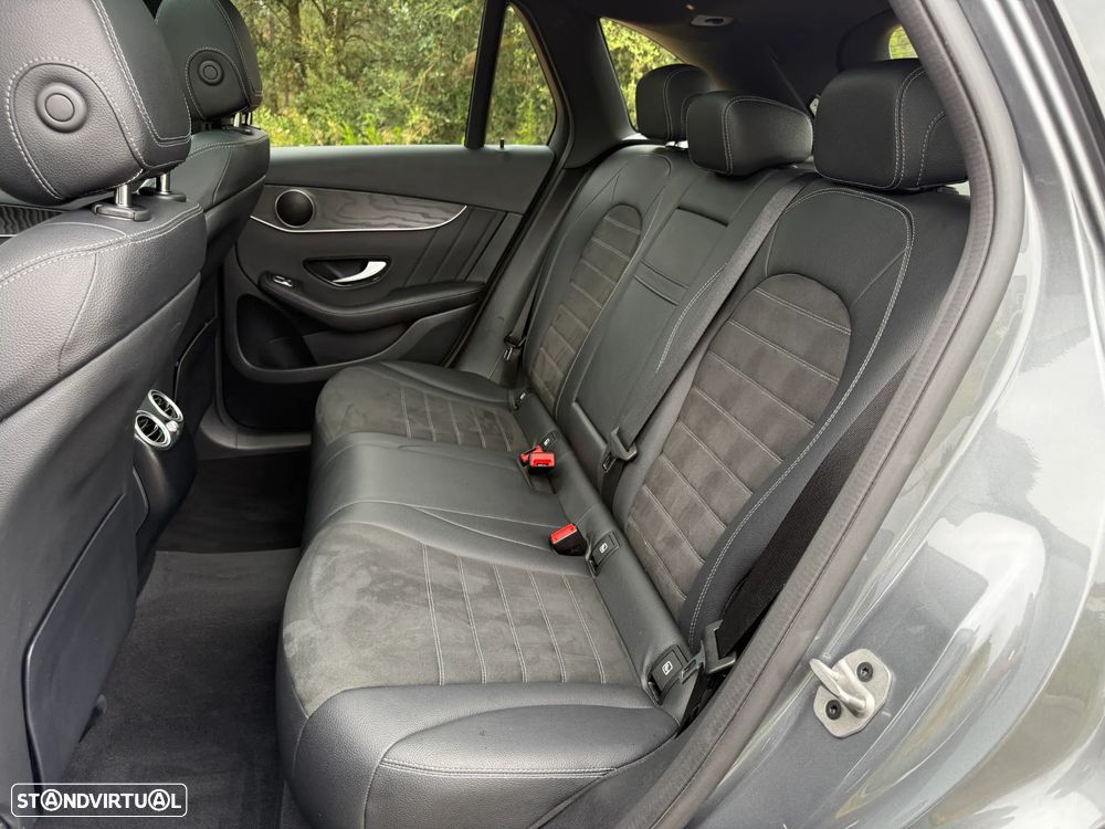 Mercedes-Benz GLC 300 - 36
