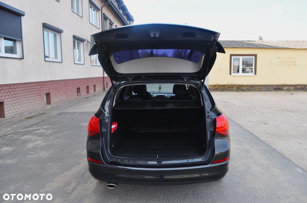 Opel Astra 1.4 Turbo - 9