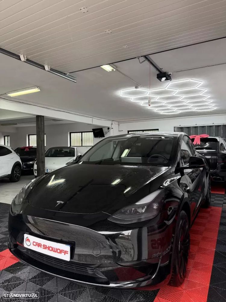 Tesla Model Y Standard - 2