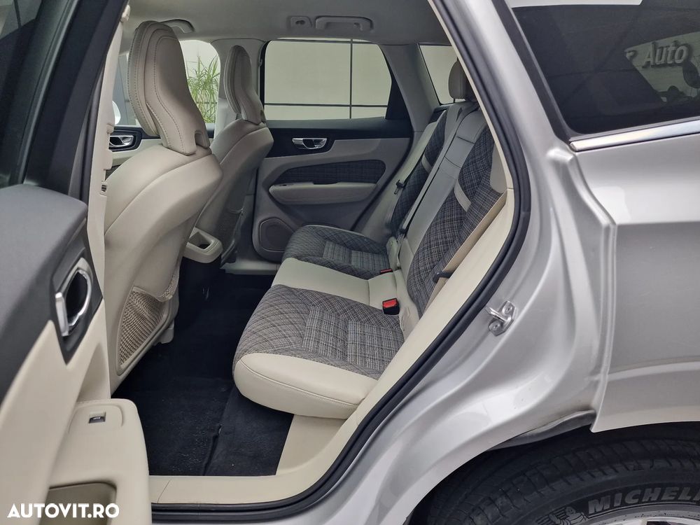 Volvo XC 60 D4 Momentum - 15