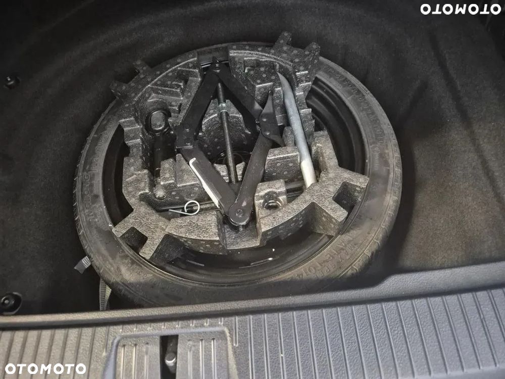 Volkswagen Passat 1.5 TSI EVO Elegance DSG - 26