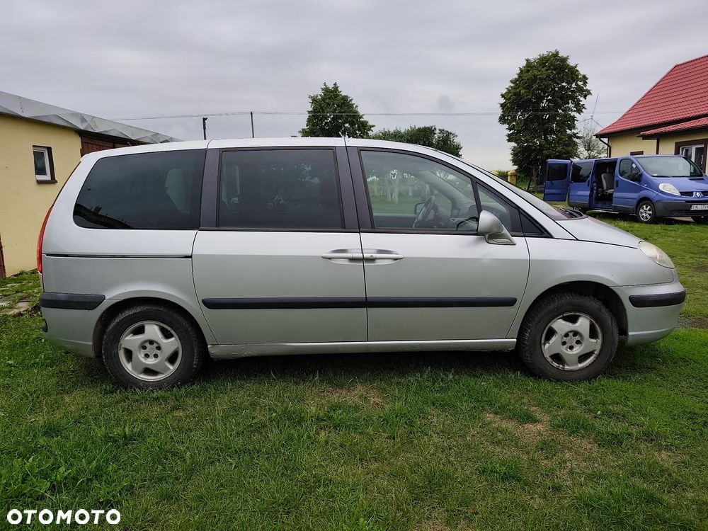 Peugeot 807 2.2 ST - 3