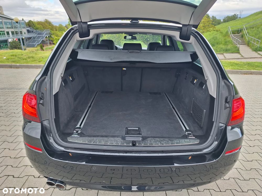 BMW Seria 5 520d Luxury Line - 17