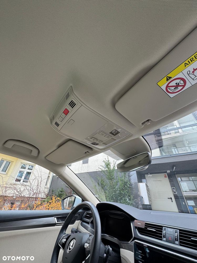 Skoda Superb 2.0 TDI SCR Style DSG - 11