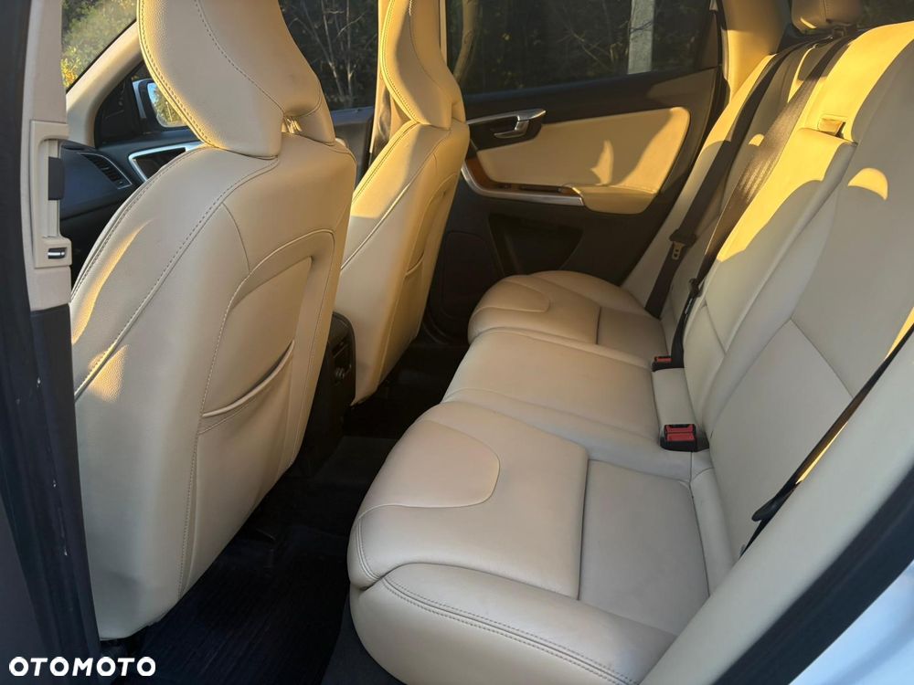 Volvo XC 60 - 7