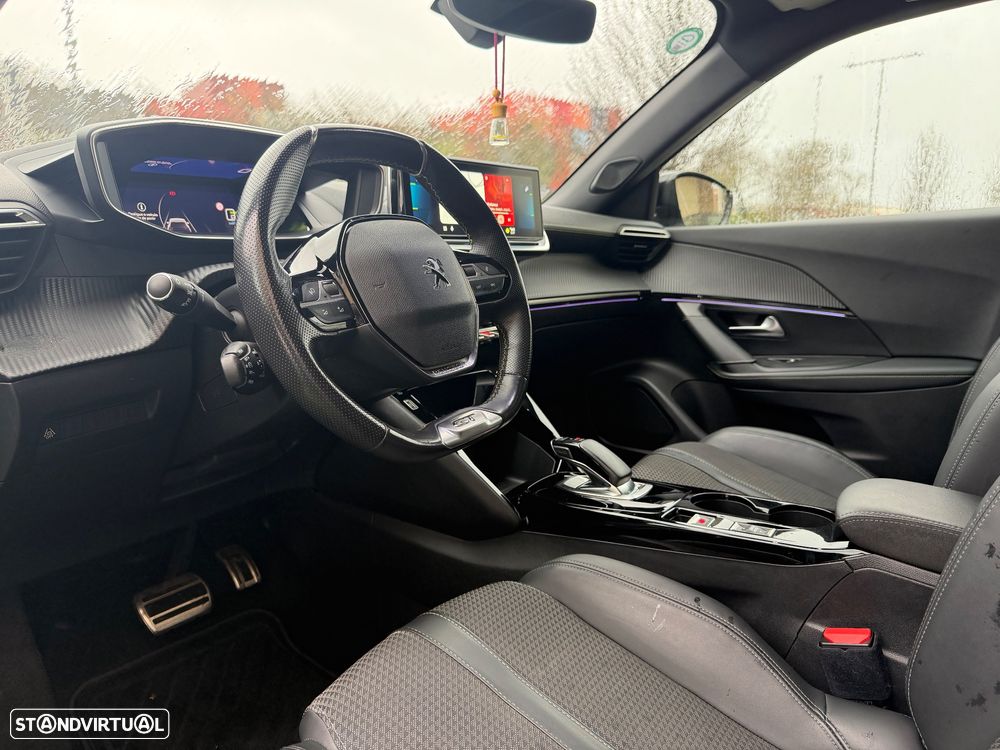 Peugeot e-2008 GT Pack - 9