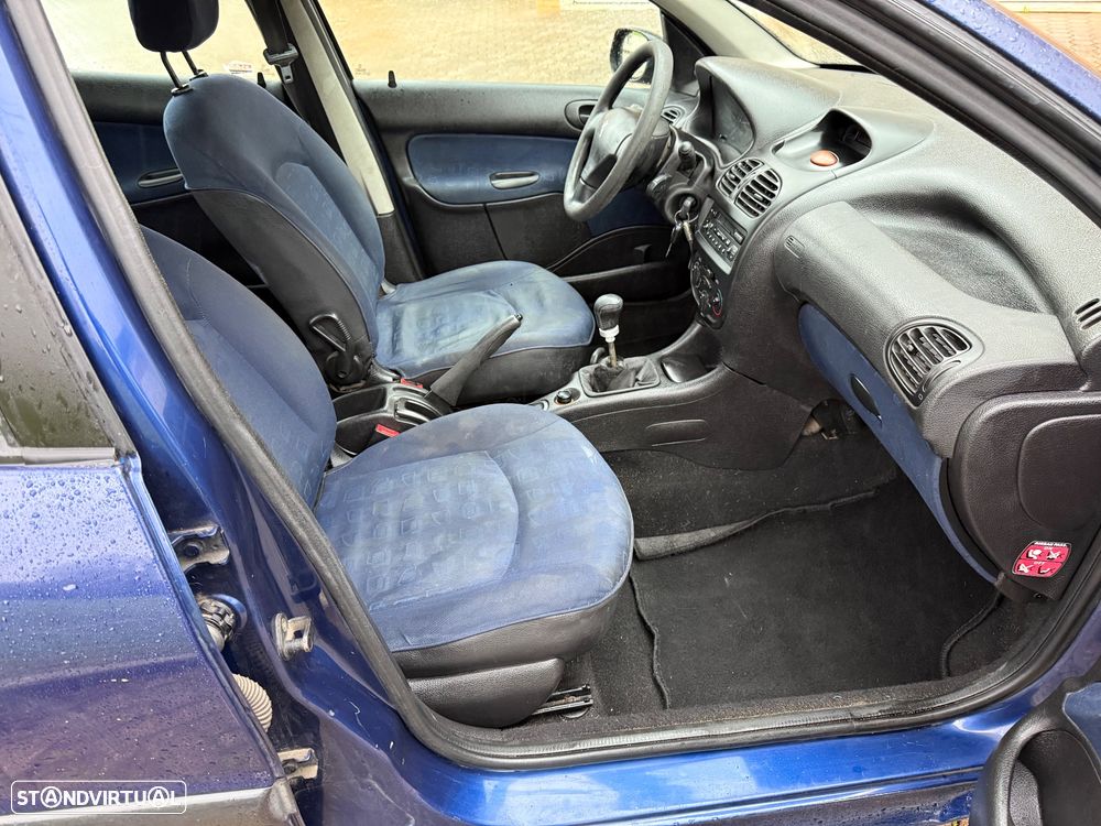 Peugeot 206 1.1 XR Présence - 10