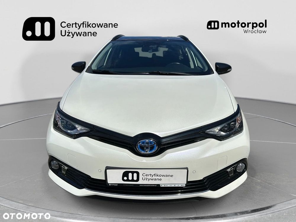 Toyota Auris - 11
