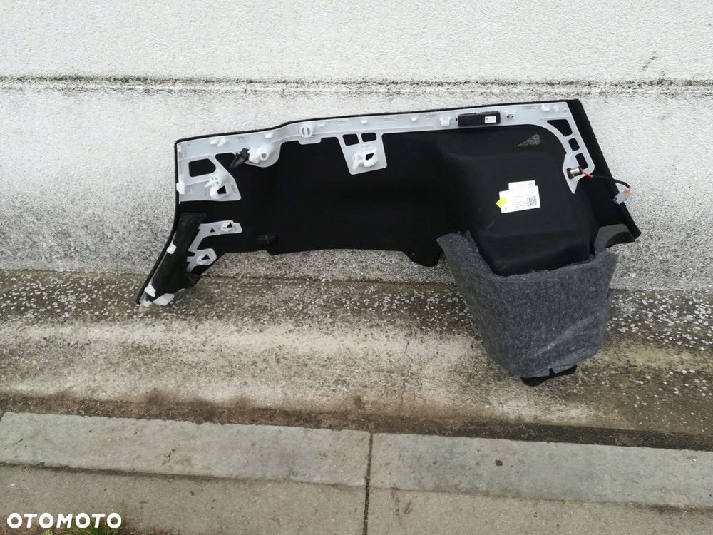 TESLA Y BOCZEK TAPICERKA BAGAŻNIKA LEWY 1622207-00-B ORYGINAŁ - 2