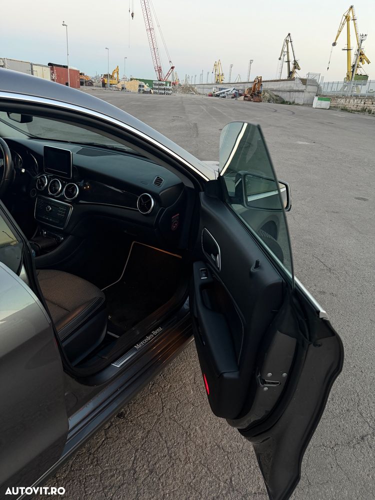 Mercedes-Benz CLA 220 d Aut. - 11