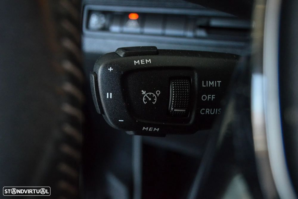 Peugeot 3008 1.5 BlueHDi Active Pack - 33