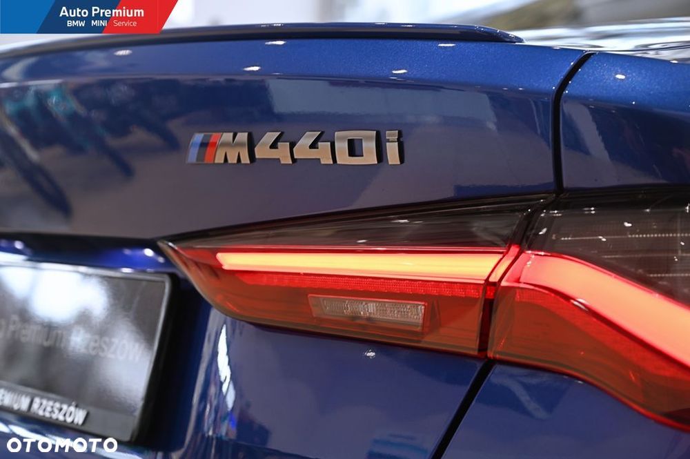 BMW Seria 4 M440i xDrive mHEV - 23