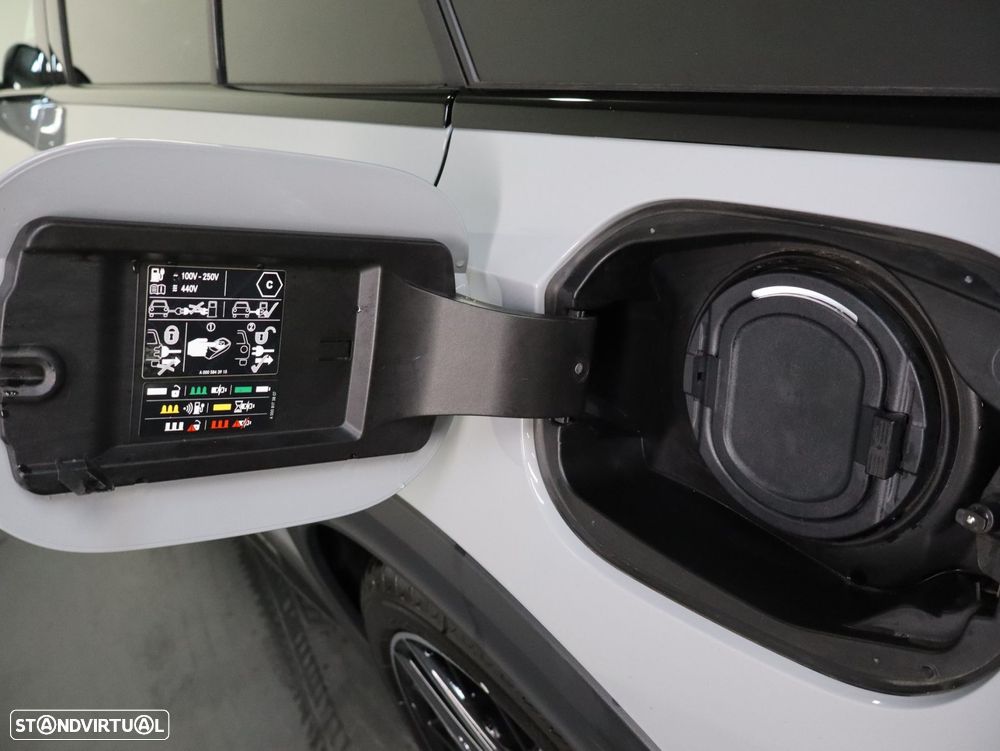 Mercedes-Benz E 300 de 4Matic All-Terrain - 23