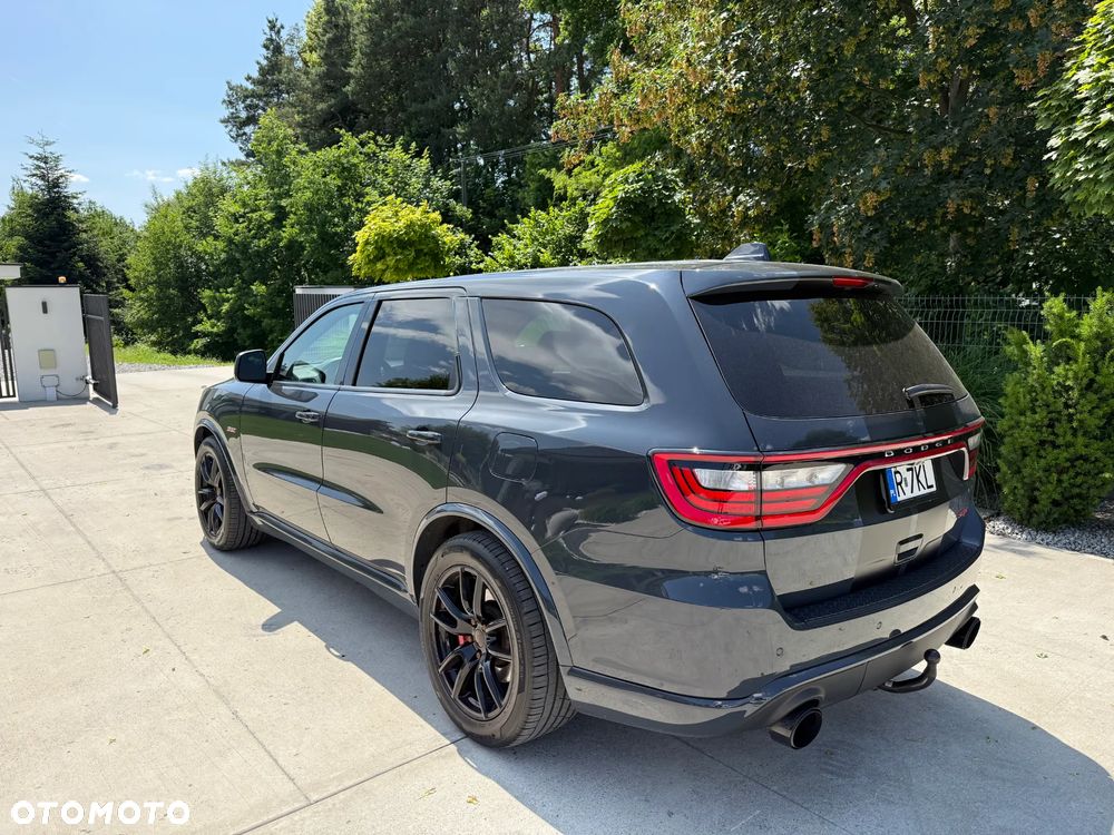 Dodge Durango 6.4 SRT - 4