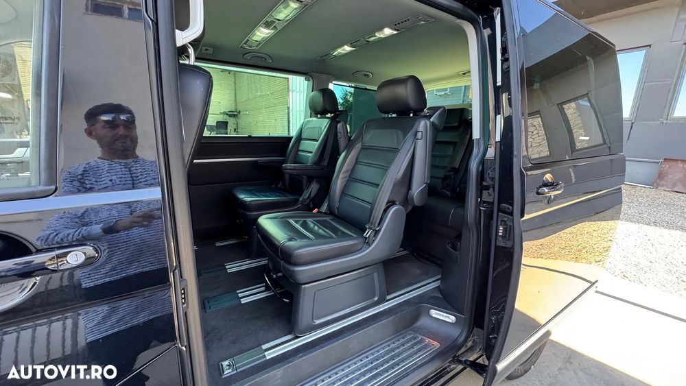 Volkswagen Multivan - 24