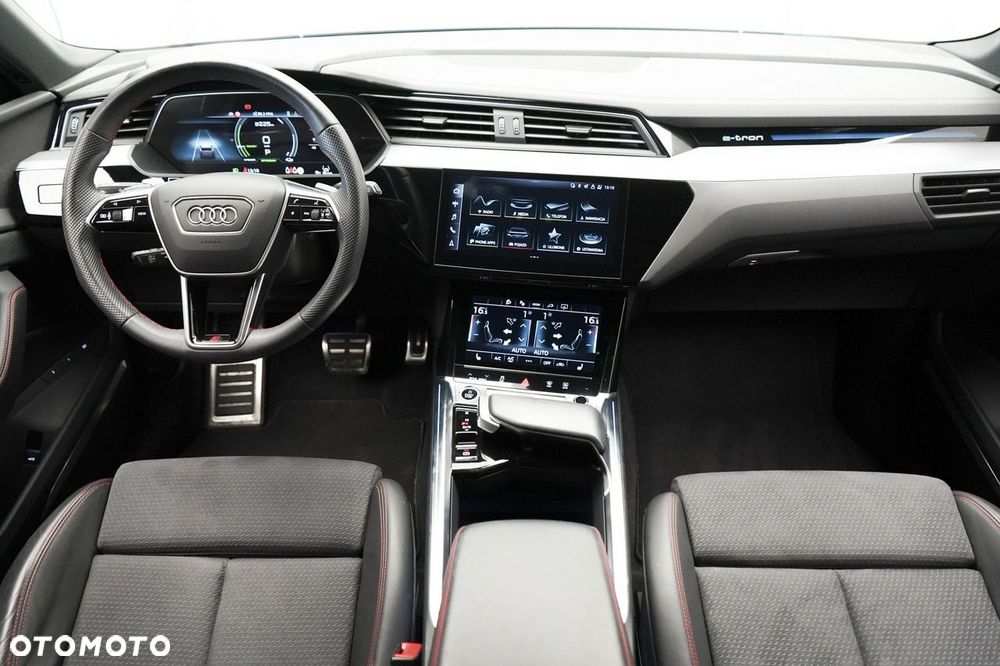 Audi Q8 e-tron - 19