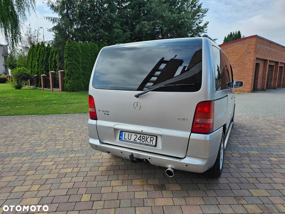 Mercedes-Benz Klasa V - 25