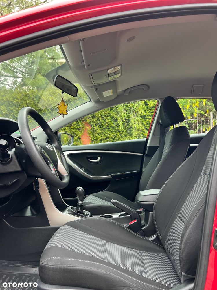 Hyundai i30 i30cw 1.4 Intro Edition - 27