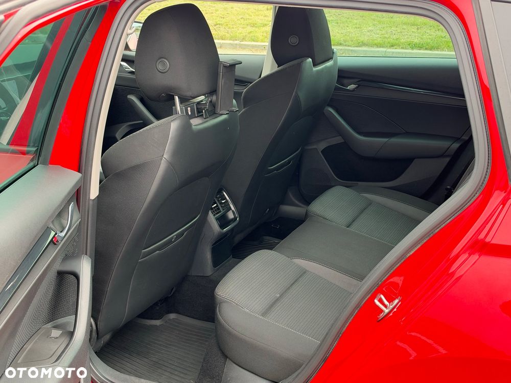 Skoda Octavia 1.5 TSI ACT Style - 37