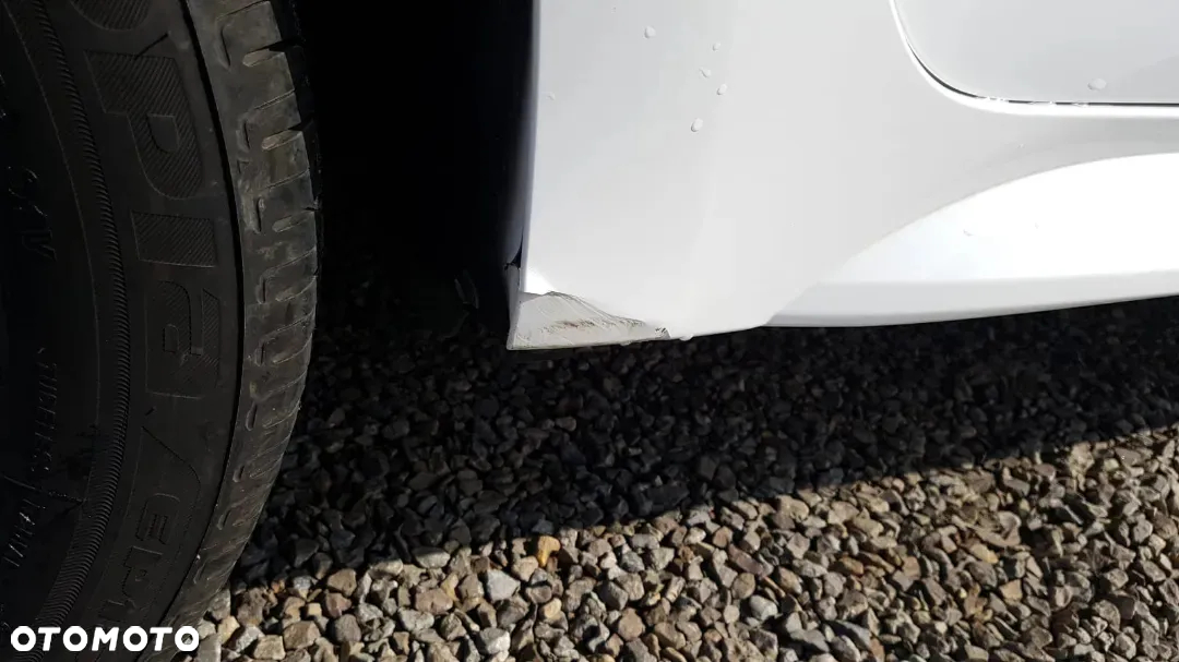 Toyota Corolla 1.8 Hybrid Comfort - 12
