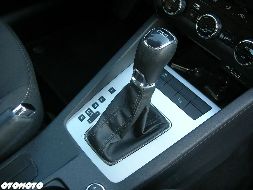 Skoda Octavia Combi 1.5 TSI ACT DSG Style - 22