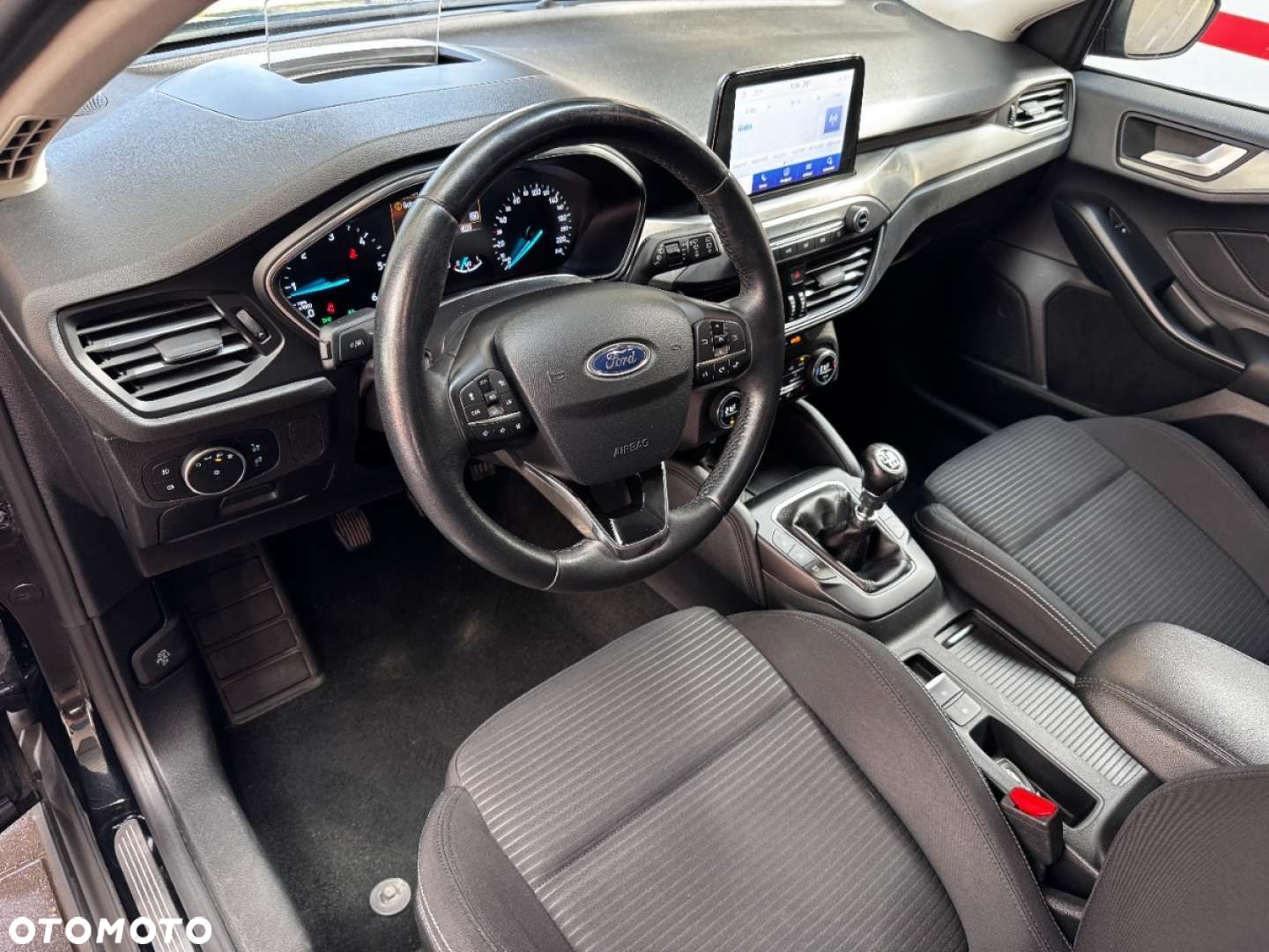 Ford Focus - 25