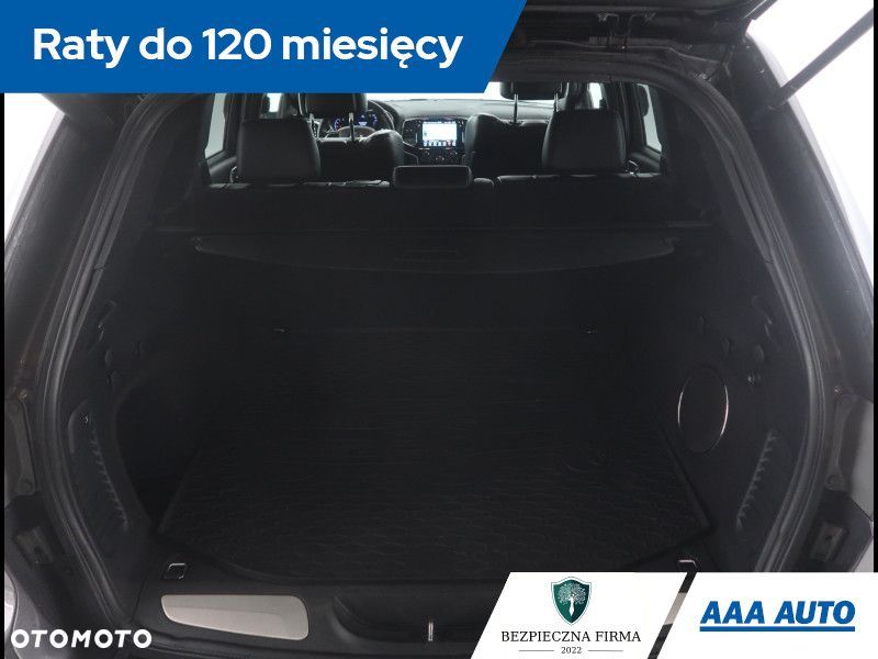 Jeep Grand Cherokee - 15