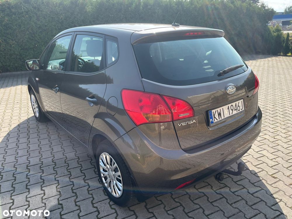 Kia Venga - 3