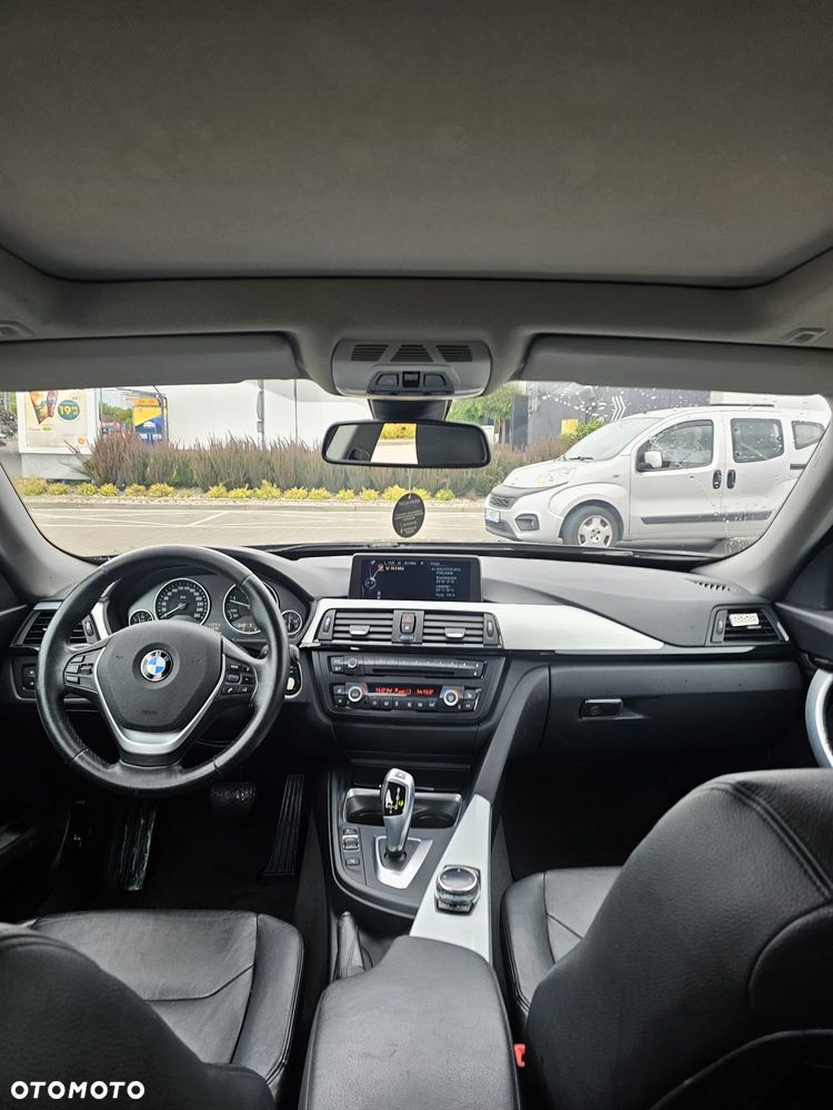 BMW Seria 3 318d Luxury Line - 10