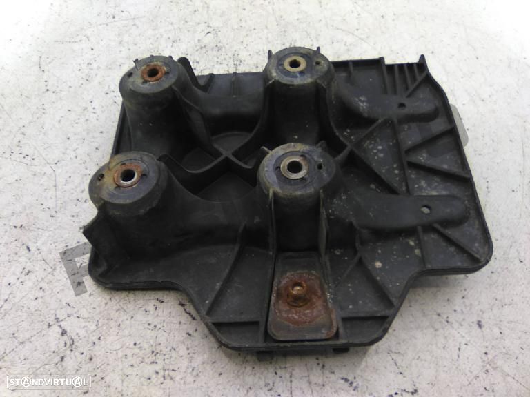 Caixa / Base De Bateria 1j080_4373ab Vw Golf Iv (1j) [1997_2008 - 4