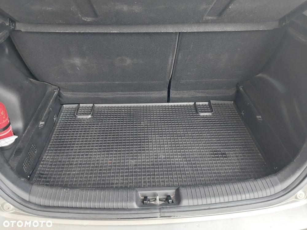 Kia Venga 1.4 L - 7