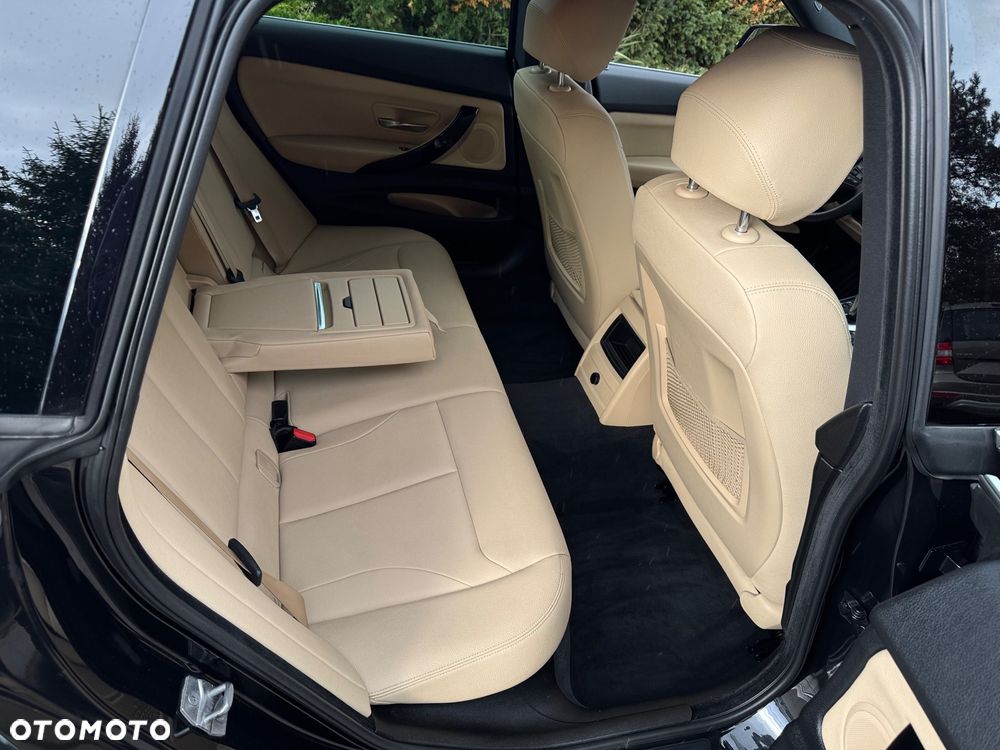 BMW 3GT 318d Luxury Line - 24