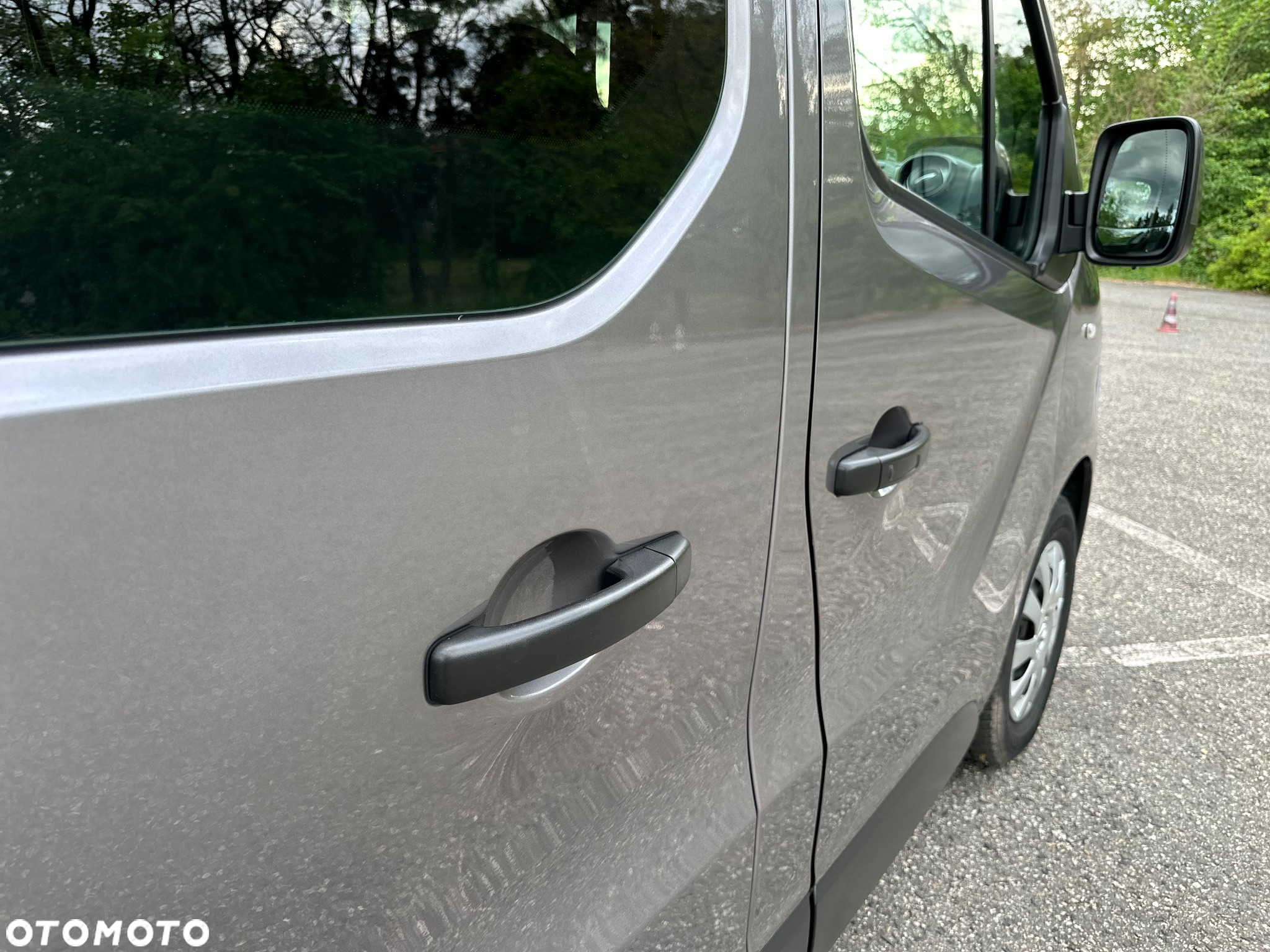 Renault Trafic Grand SpaceClass 2.0 dCi EDC - 7
