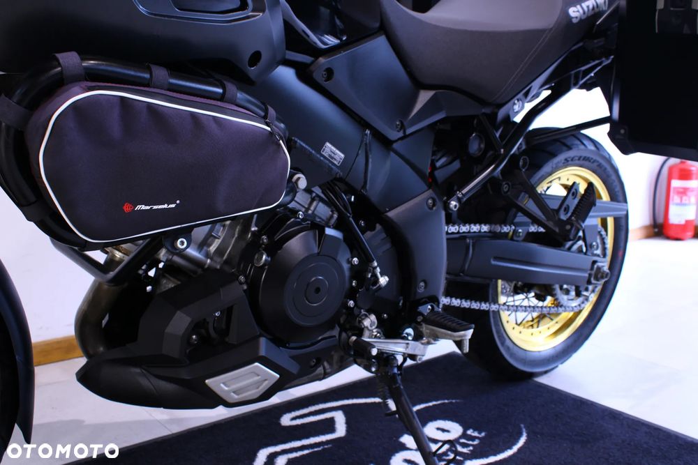 Suzuki DL - 25