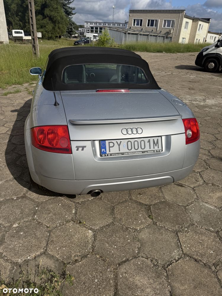 Audi TT Roadster - 8