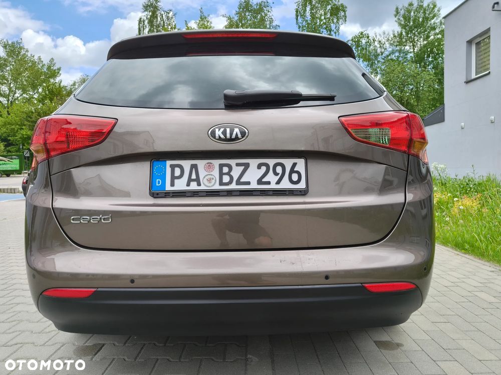 Kia Ceed - 14