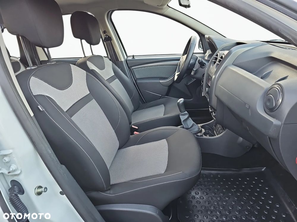 Dacia Duster 1.6 SCe Laureate S&S - 20