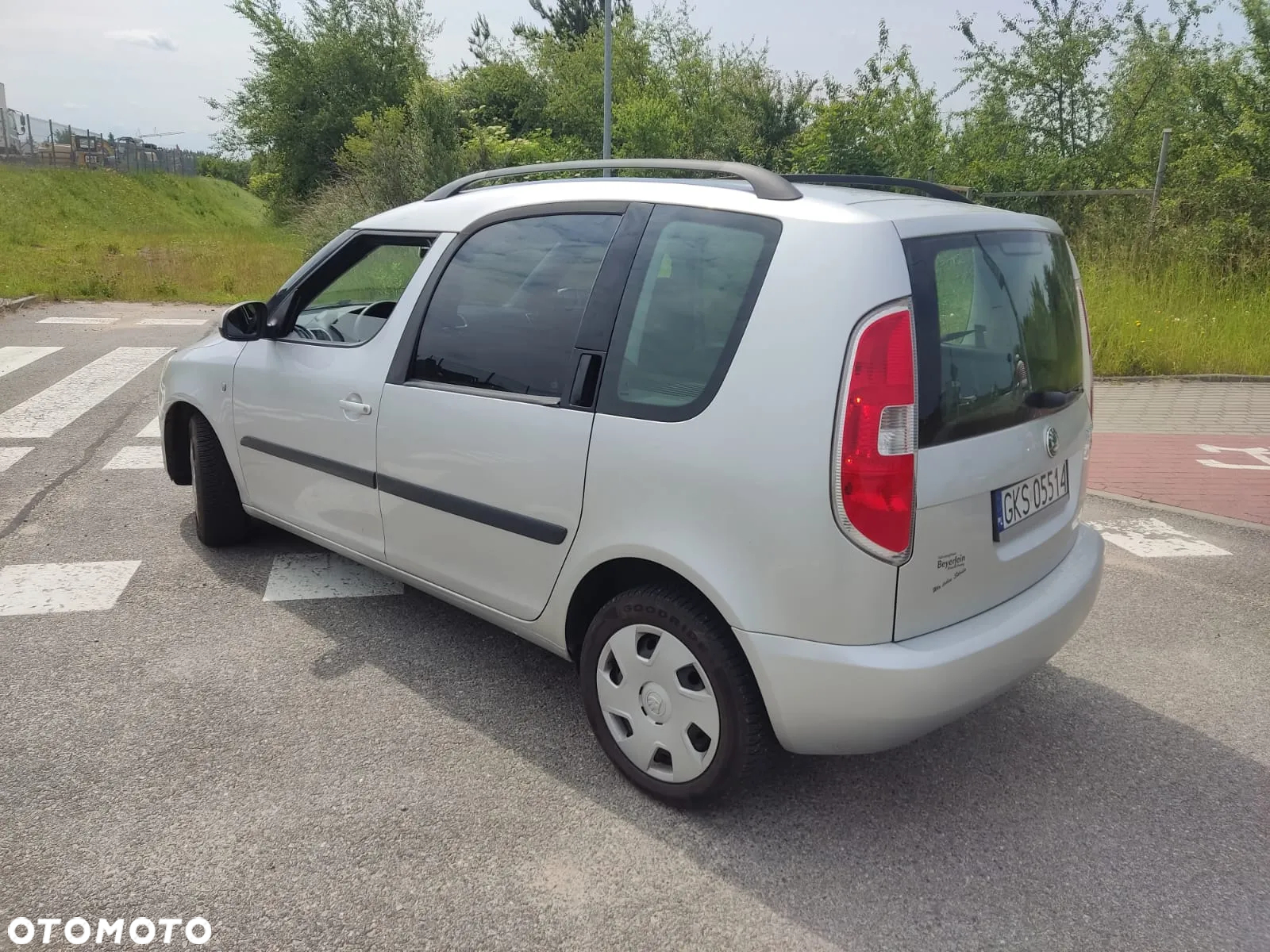 Skoda Roomster 1.4 MPI FAMILY - 2