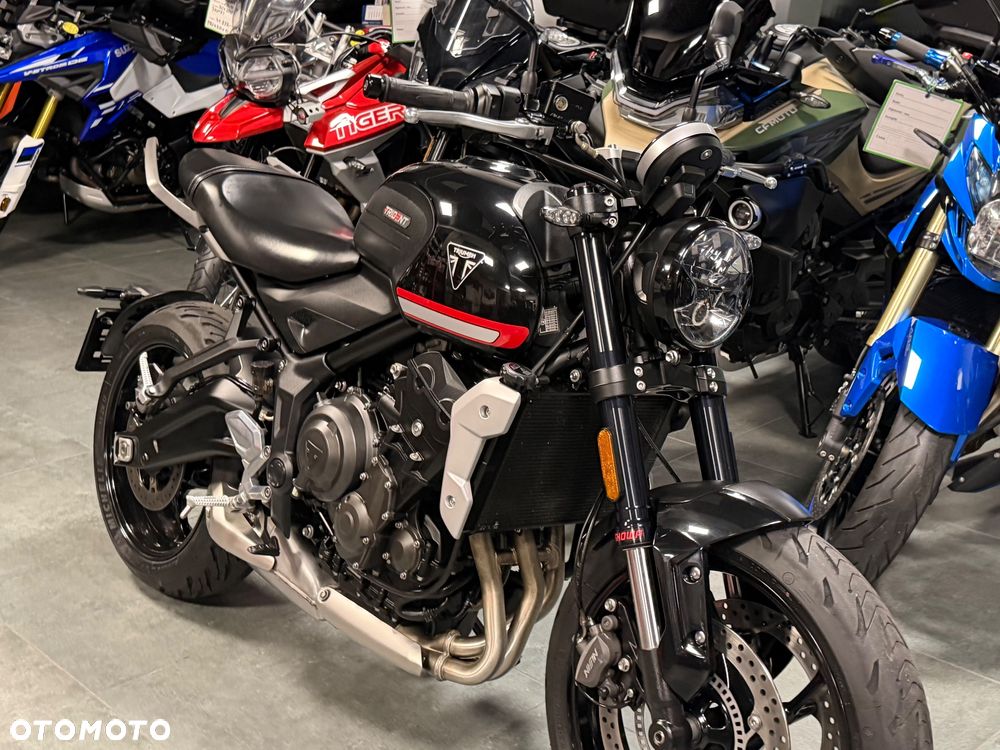 Triumph Trident - 21
