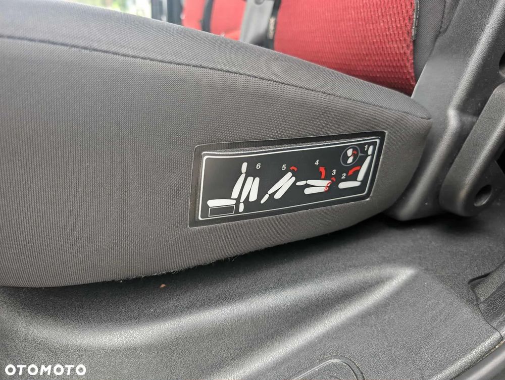 Fiat Doblo 1.4 T-Jet Active - 17