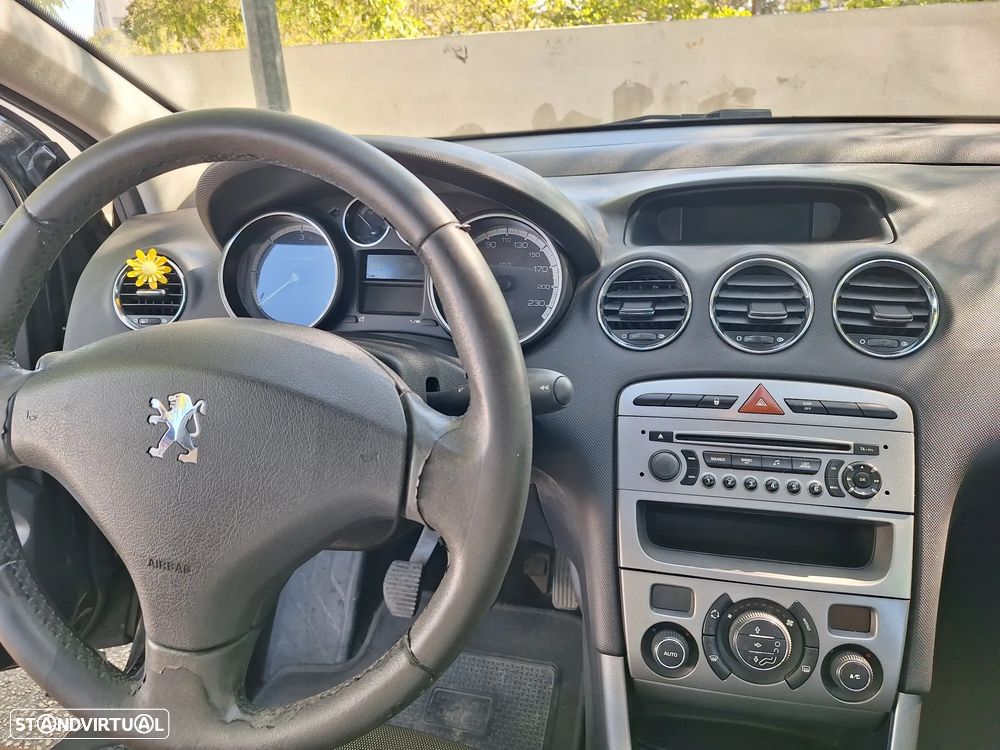 Peugeot 308 - 13