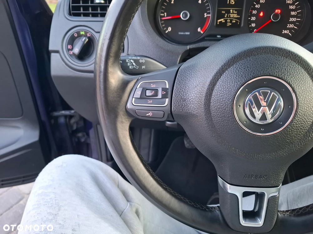 Volkswagen Polo 1.6 TDI MATCH - 17