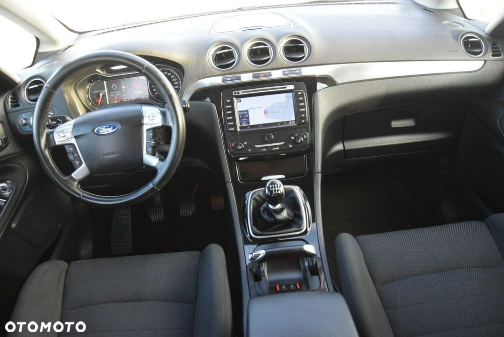 Ford S-Max 2.0 TDCi Titanium - 23