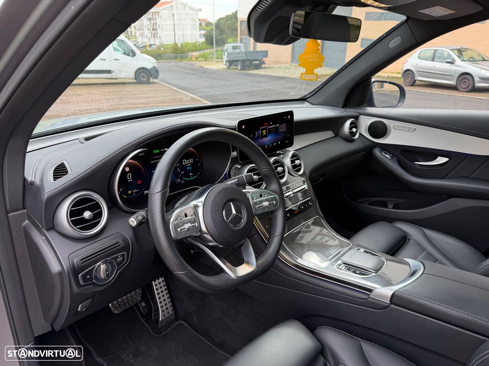 Mercedes-Benz GLC 300 de 4Matic 9G-TRONIC AMG Line Plus - 26
