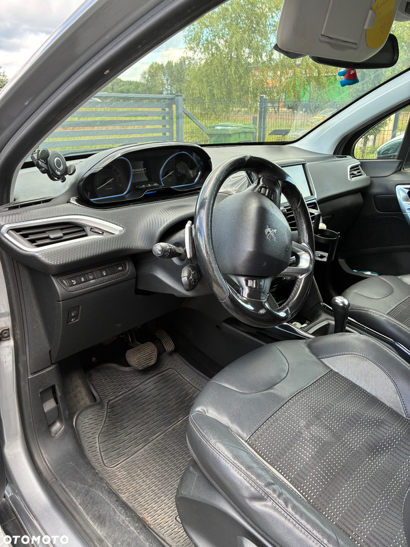 Peugeot 2008 - 6