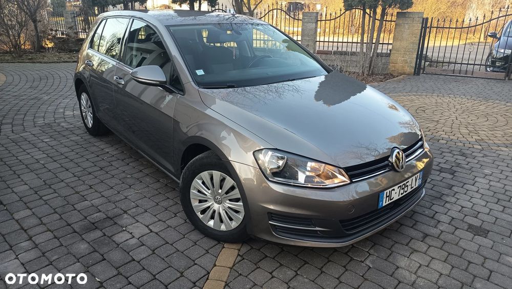 Volkswagen Golf 1.6 TDI BlueMotion Technology Comfortline - 23