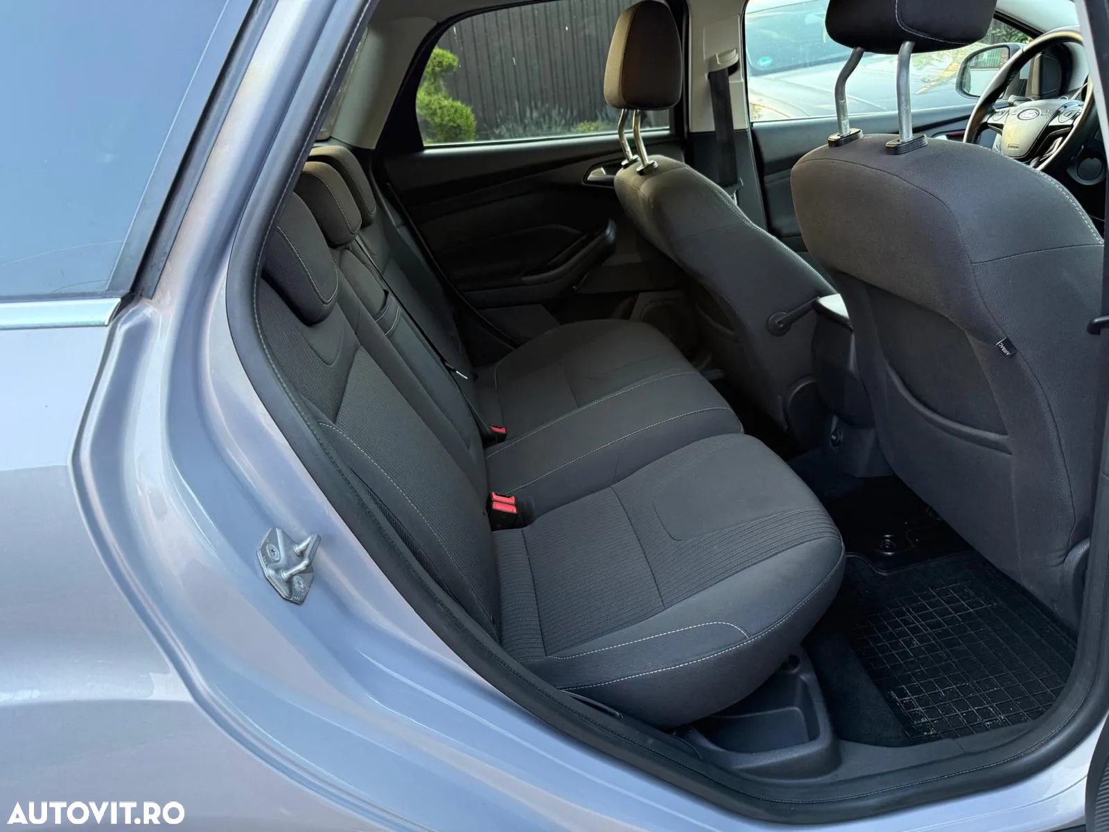 Ford Focus 2.0 TDCi DPF Titanium - 14