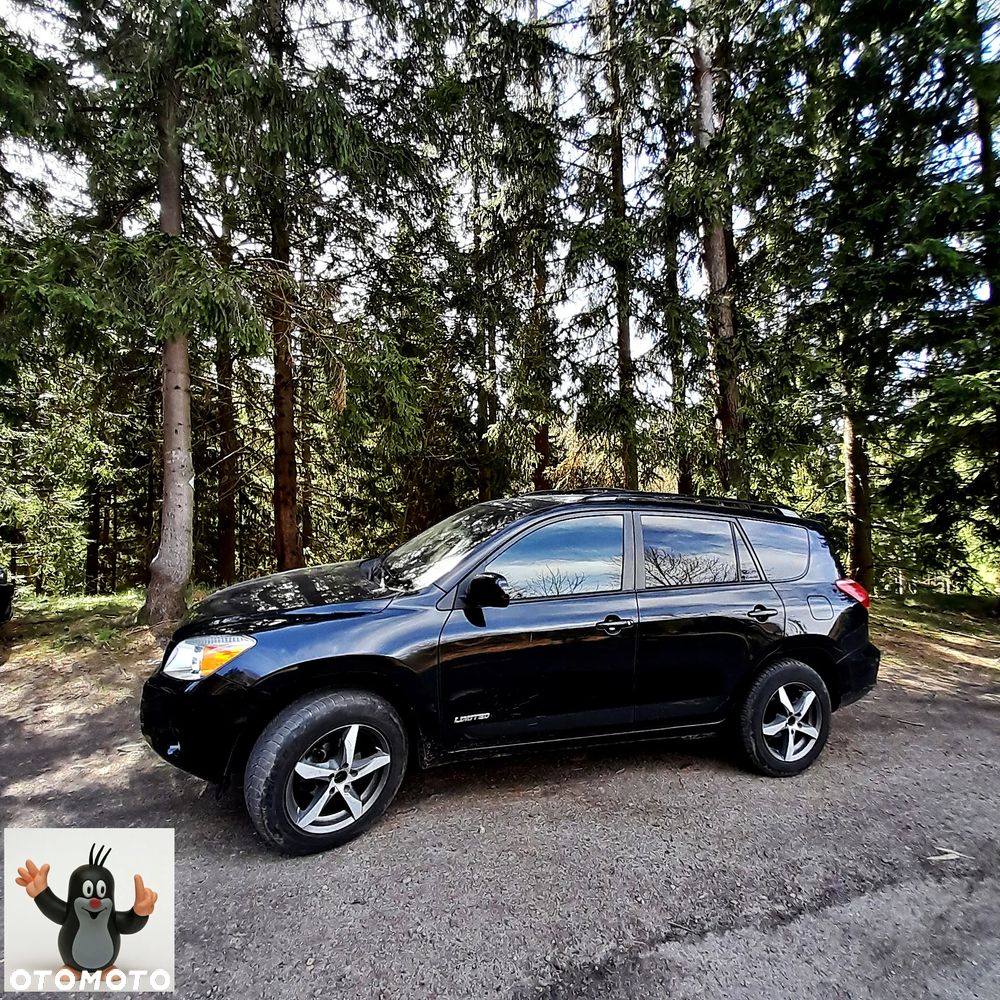 Toyota RAV4 - 3