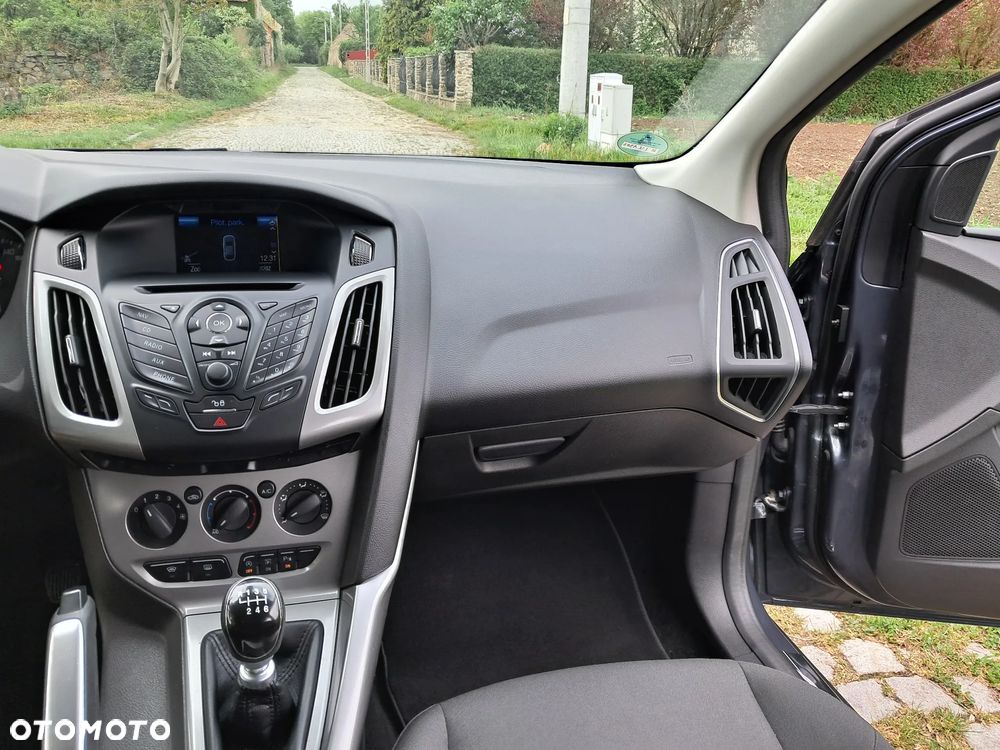 Ford Focus 1.6 TDCi DPF Champions Edition - 21